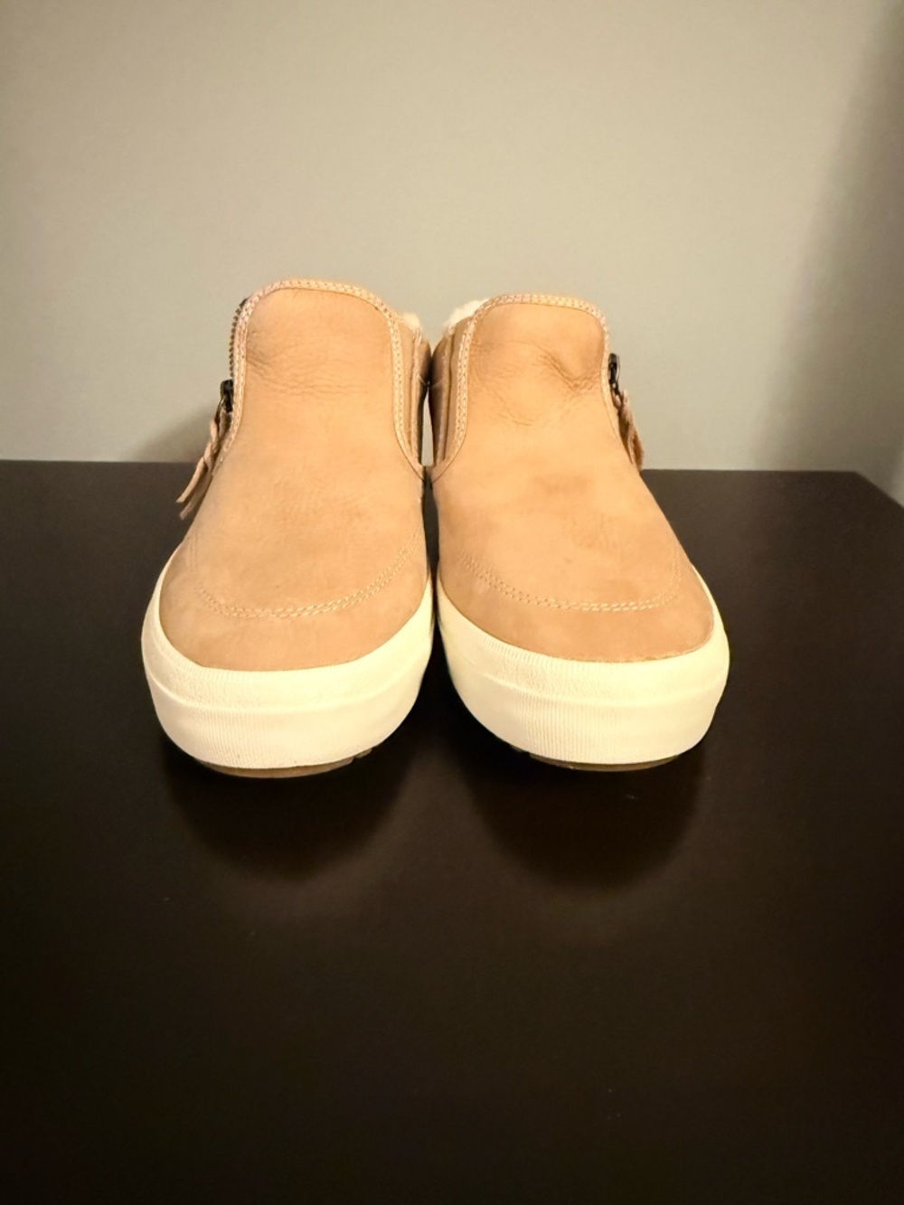 Sperry Crest Lug Side Zip Cozy Leather Sneaker Boots Beige Shearling Women 9 - Picture 3 of 10
